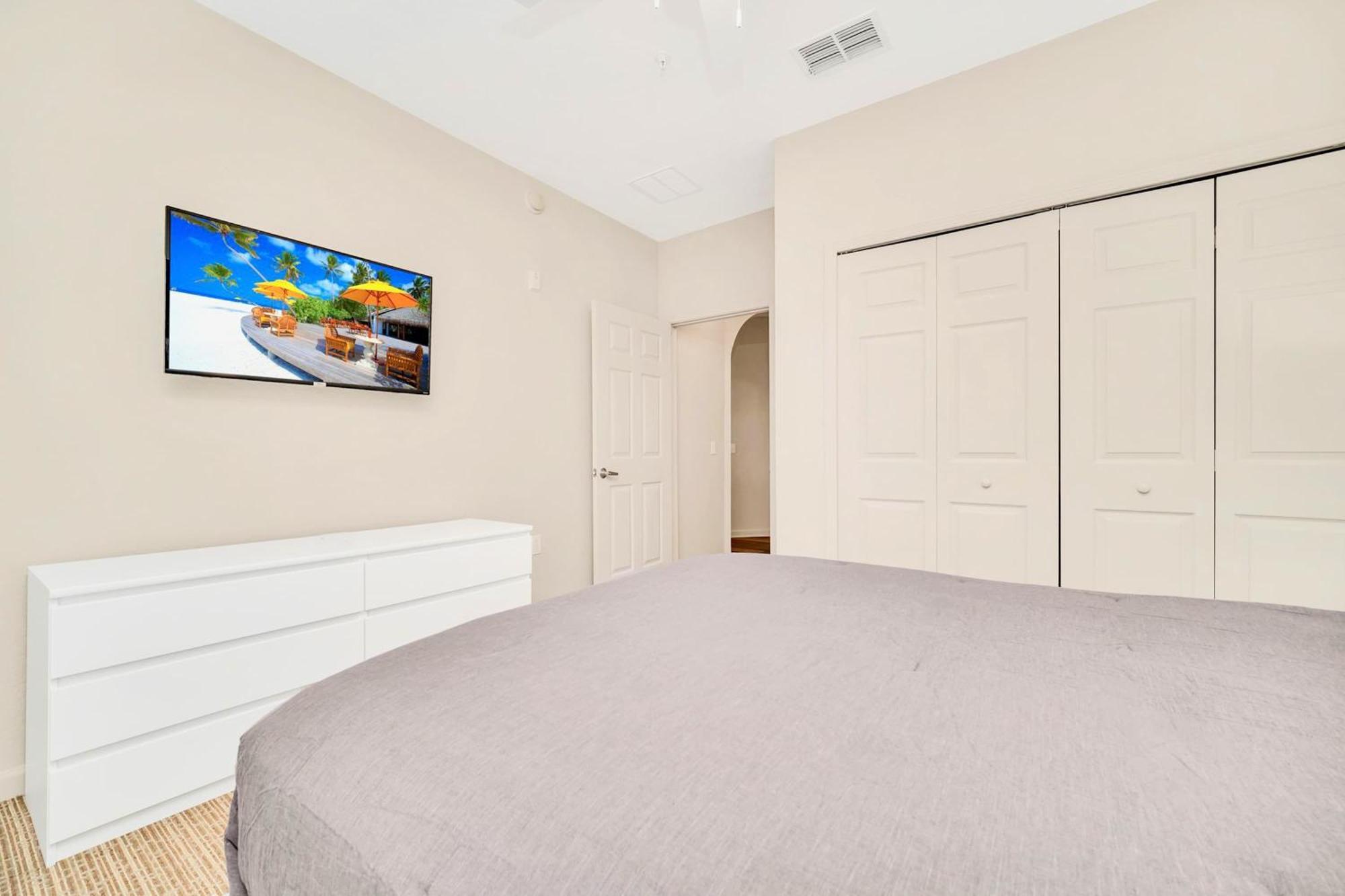 Bright & Modern 2Br Condo With Pool & Hot Tub, Near Disney! Орландо Екстериор снимка