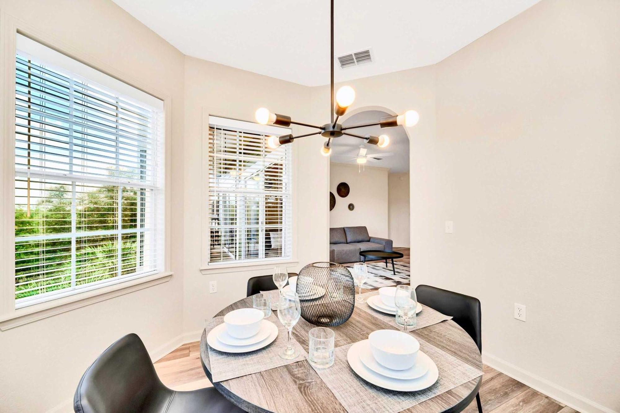 Bright & Modern 2Br Condo With Pool & Hot Tub, Near Disney! Орландо Екстериор снимка